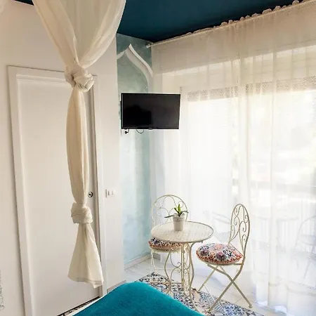 Mille Notte Bed & Breakfast 3*